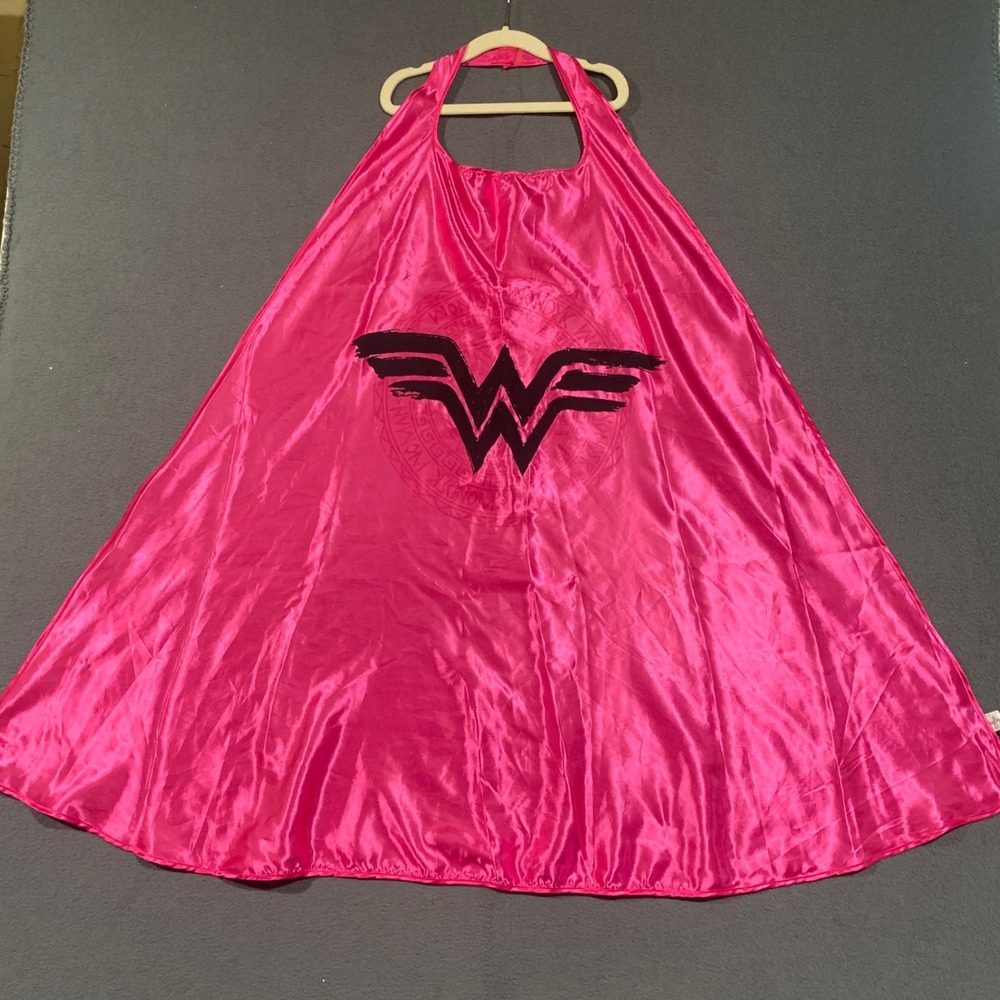 Six Flags Wonder Woman Cape Womens OS Pink Satin Superhero Costume DC Comics